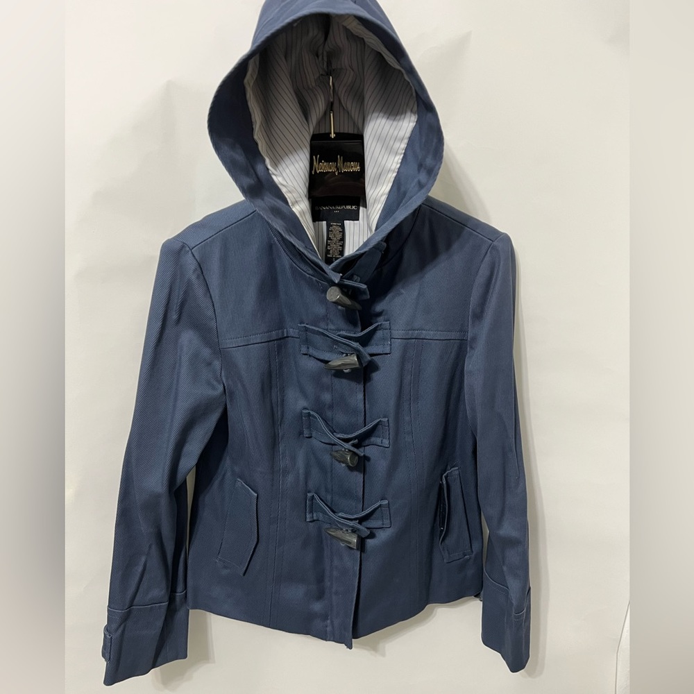 BANANA REPUBLIC